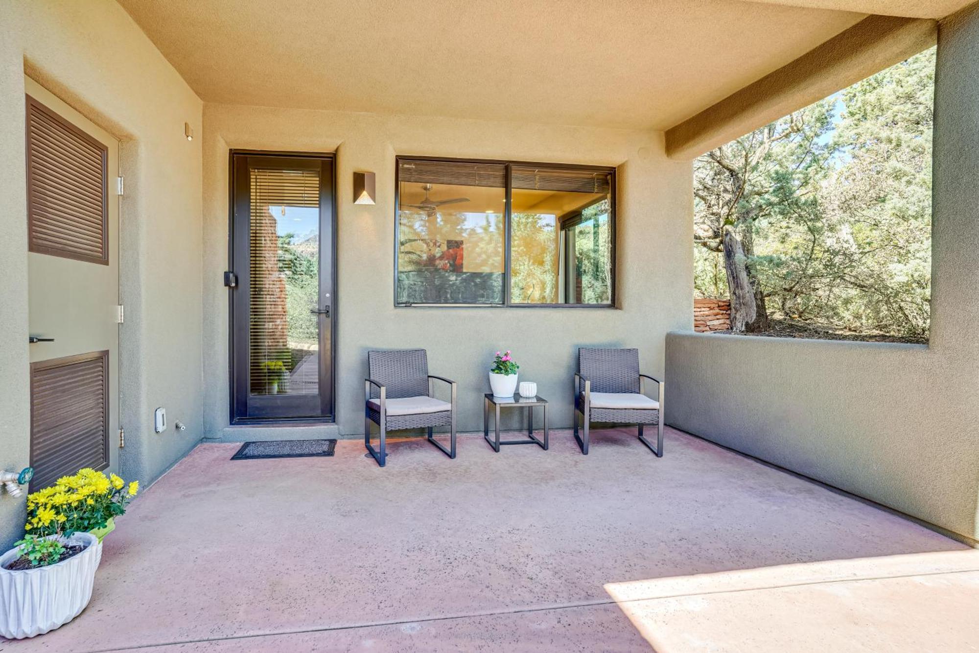 Sedona Couples Retreat With Patio Walk To Trails! Apartment ภายนอก รูปภาพ