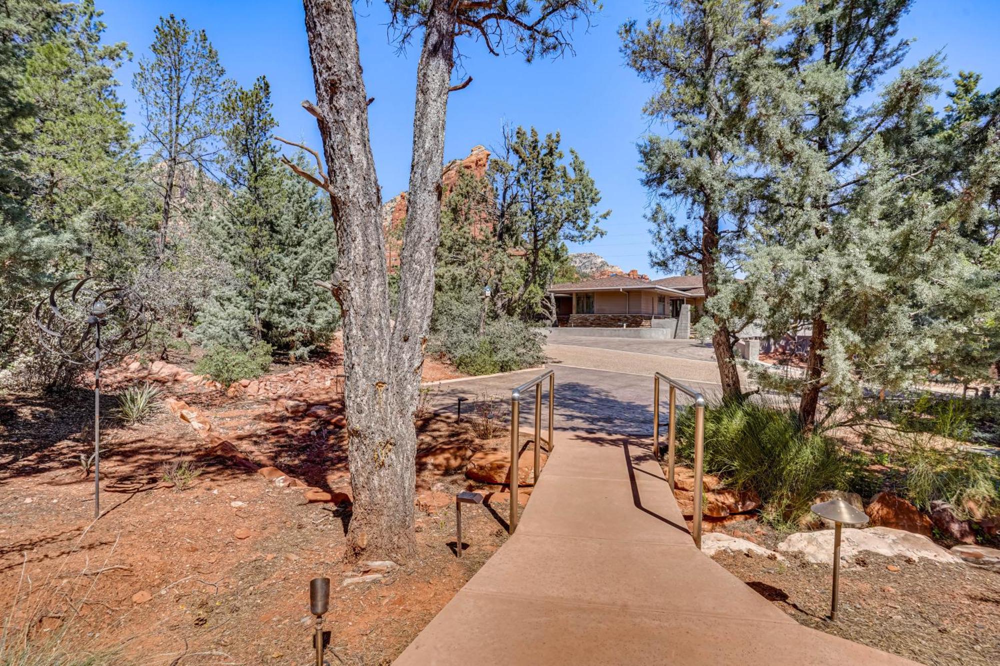 Sedona Couples Retreat With Patio Walk To Trails! Apartment ภายนอก รูปภาพ