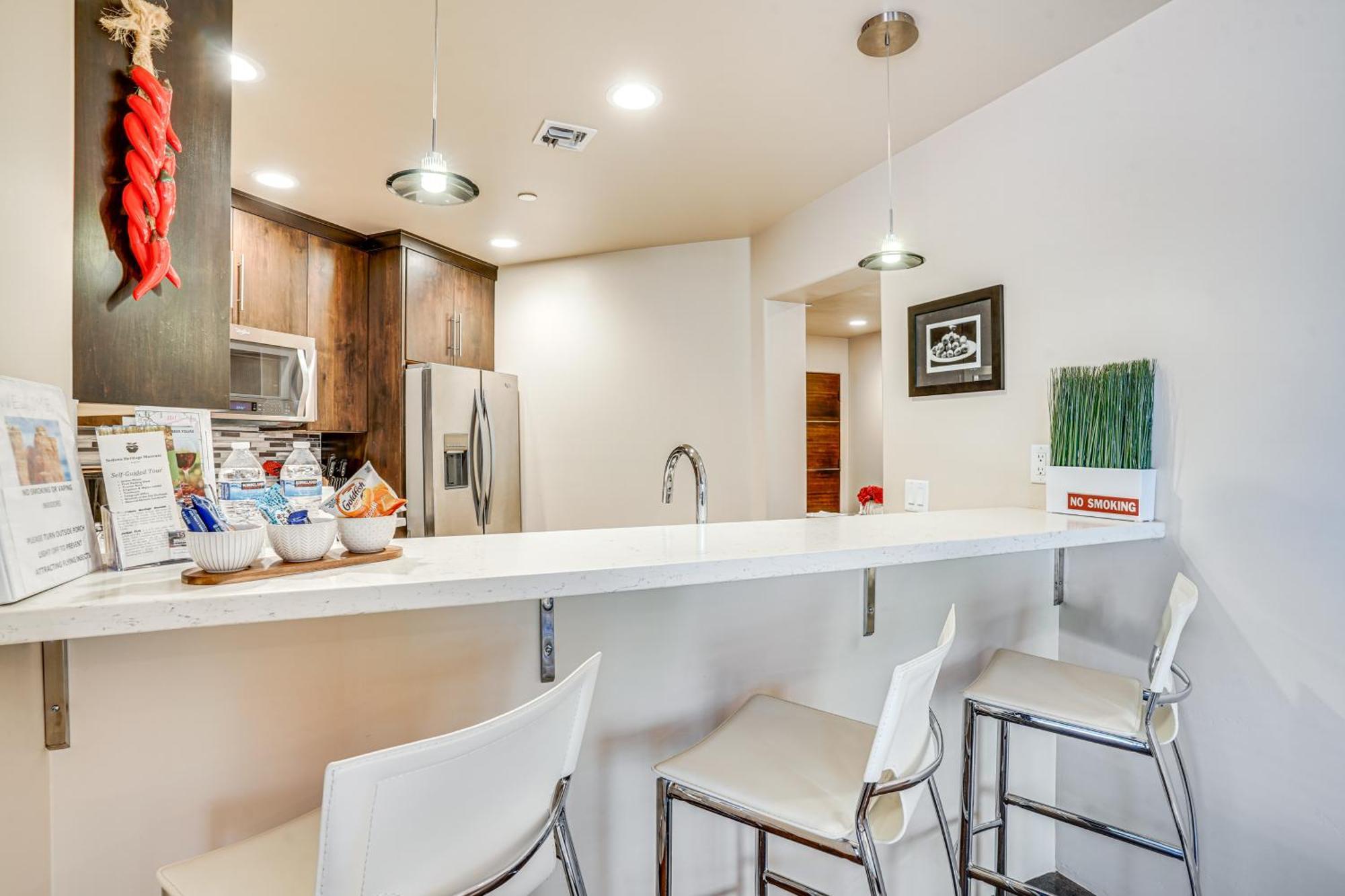 Sedona Couples Retreat With Patio Walk To Trails! Apartment ภายนอก รูปภาพ