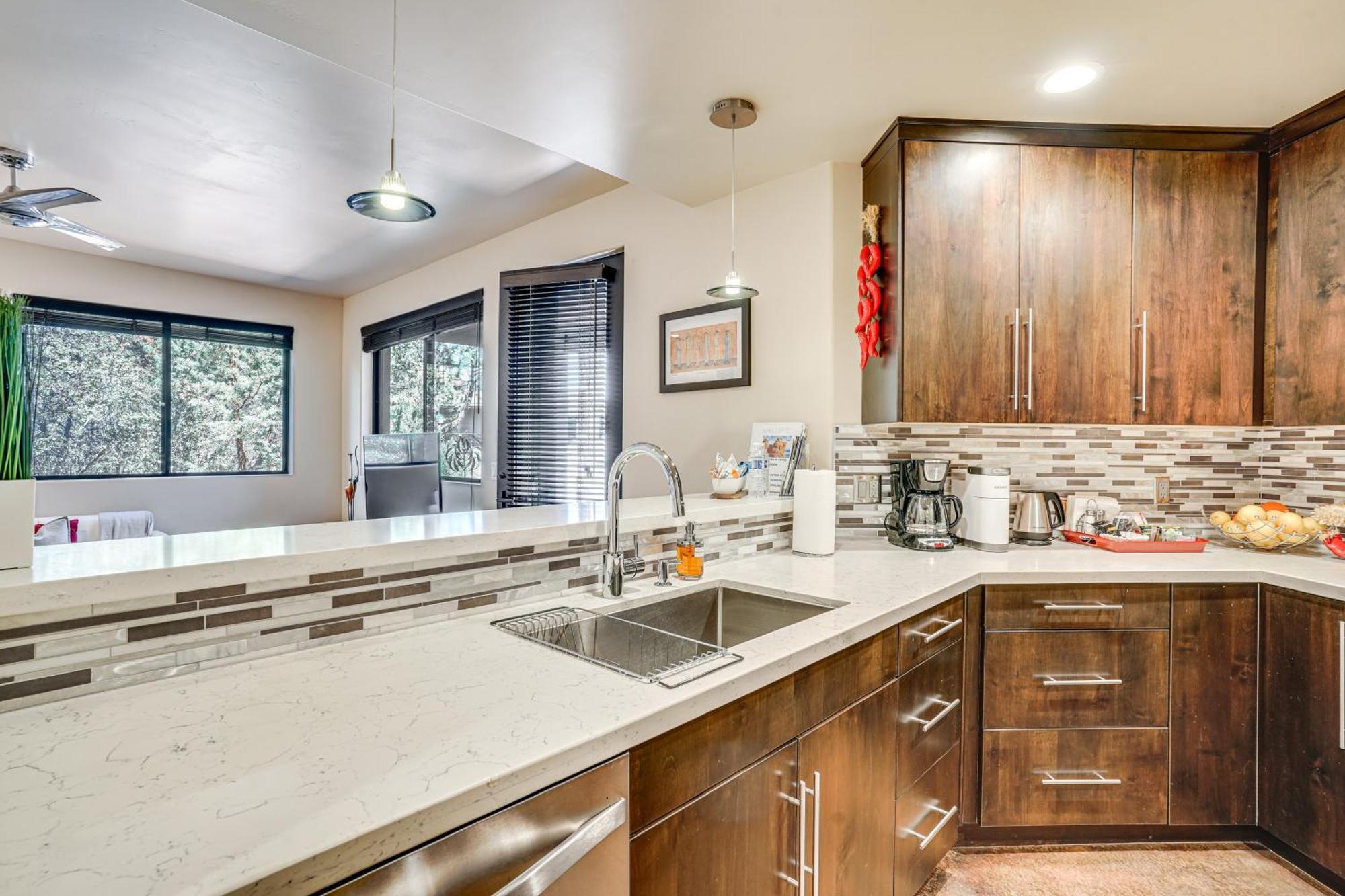 Sedona Couples Retreat With Patio Walk To Trails! Apartment ภายนอก รูปภาพ